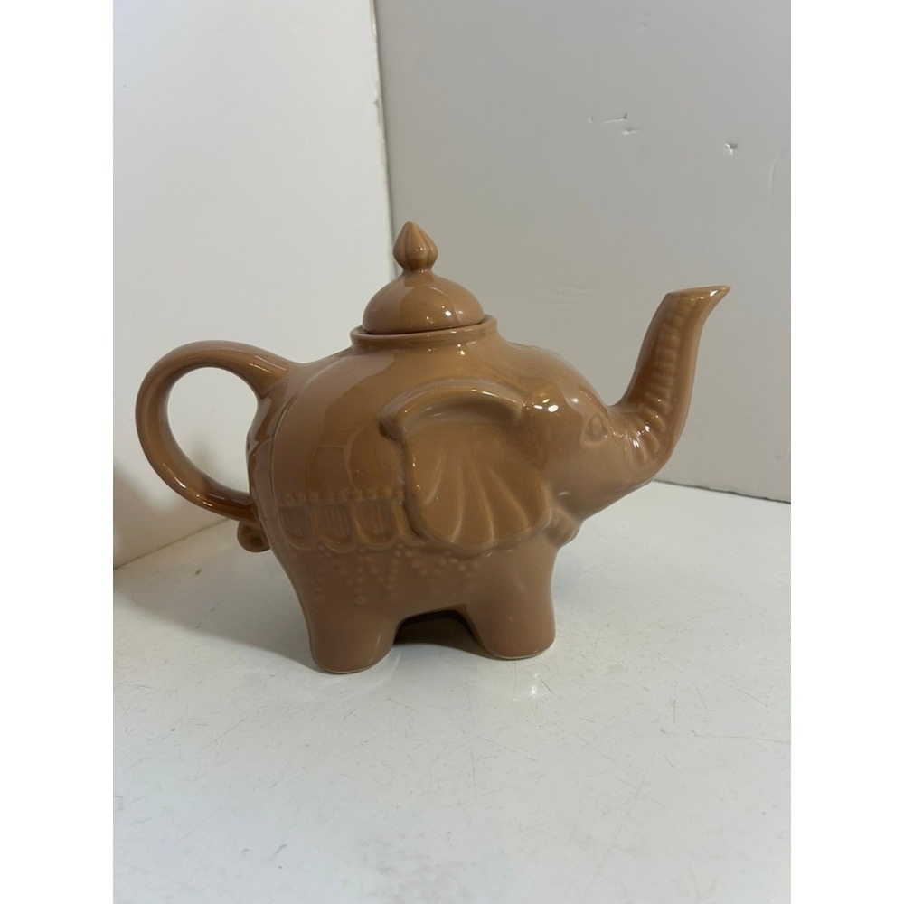 Vintage Style Glossy Tan Ceramic Elephant Teapot with Lid Whimsical Tea Pot